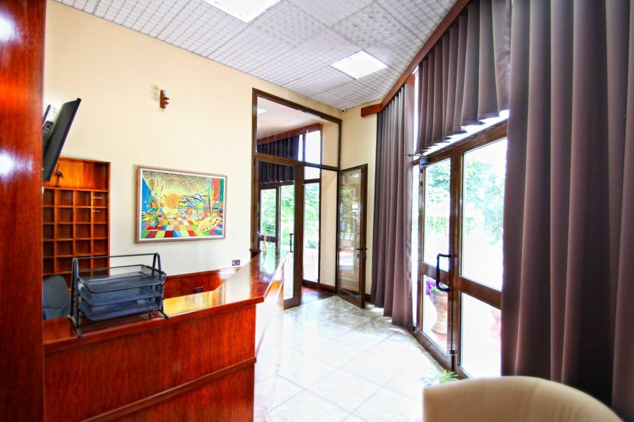 Vlorë Hotel Europa מראה חיצוני תמונה